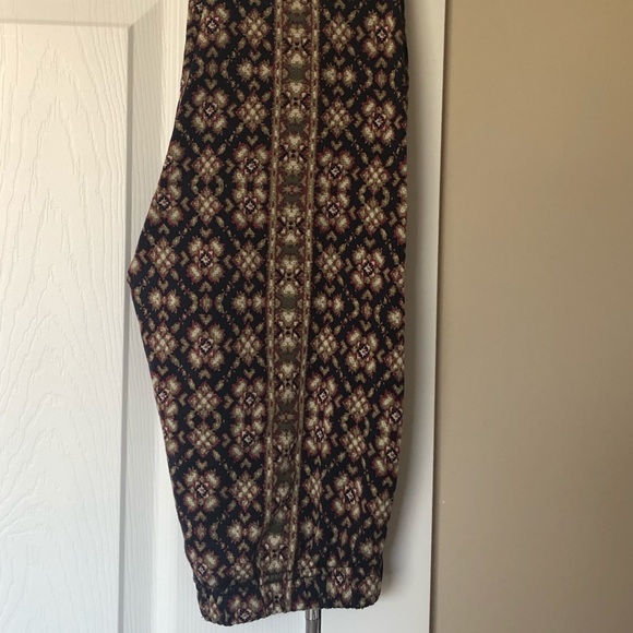 NWOT Patterned Leggings - Picture 1 of 3